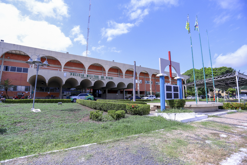 Portaria proíbe manifestações e reuniões em unidades da PM
