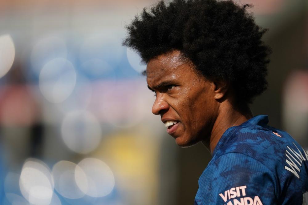 Willian com cara de poucos amigos durante Burnley x Arsenal — Foto: REUTERS