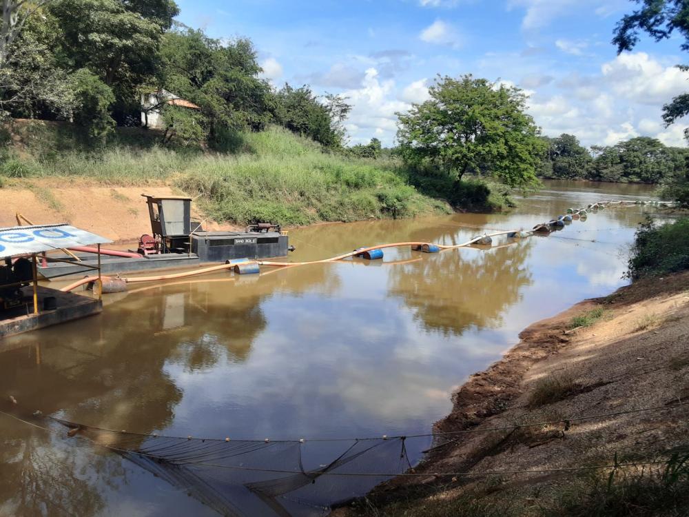 Nove dragas são multadas por falta de licença ambiental em Teresina