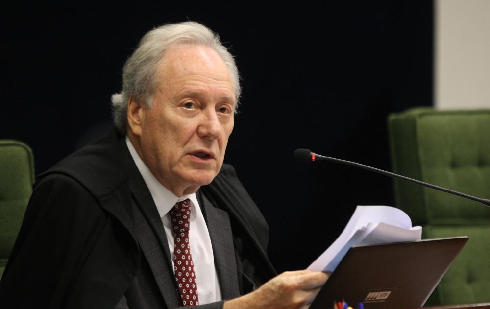 Lewandowski leva ao plenário ação sobre prazo de impeachment contra Bolsonaro