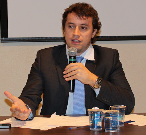 CNMP decide pela demissão de procurador que encomendou outdoor da 
