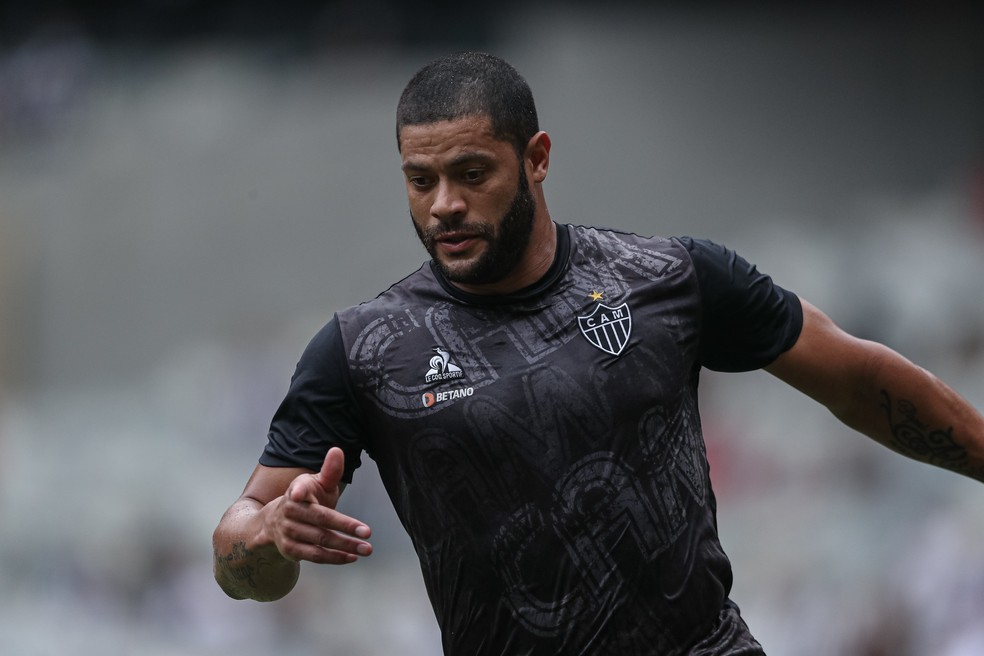 Hulk em aquecimento pelo Atlético: 25 gols em 55 jogos — Foto: Pedro Souza/Atlético-MG