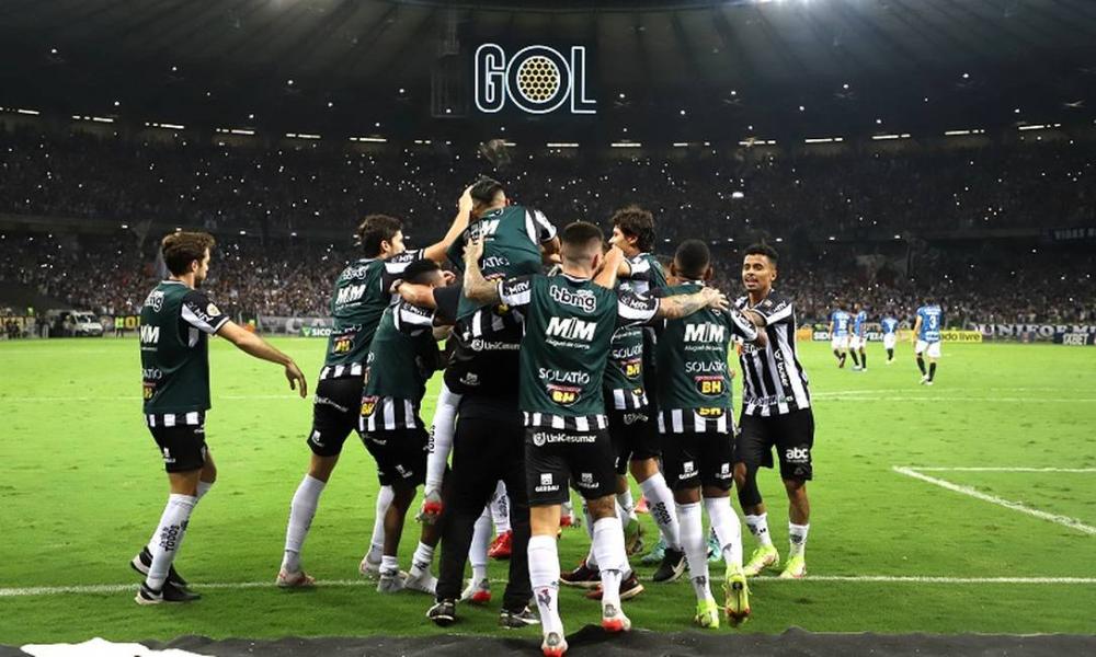 Jogadores do Atlético celebram vitória no Mineirão | Foto: Pedro Souza/Atlético