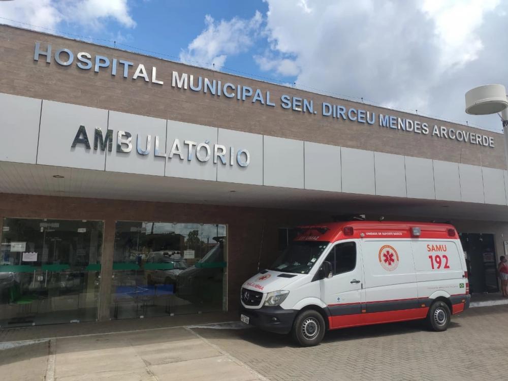 O homem foi socorrido pelo Samu e levado para o Hospital Municipal Senador Dirceu Mendes Arcoverde, mas não resistiu e veio a óbito pouco tempo depois. 