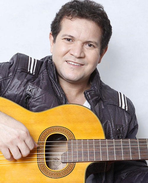 Ximbinha é acusado de agredir cantora; músico nega