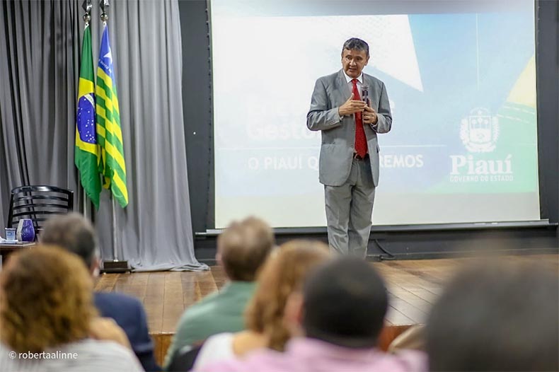 Wellington Dias cogita não autorizar festas de Carnaval em 2022