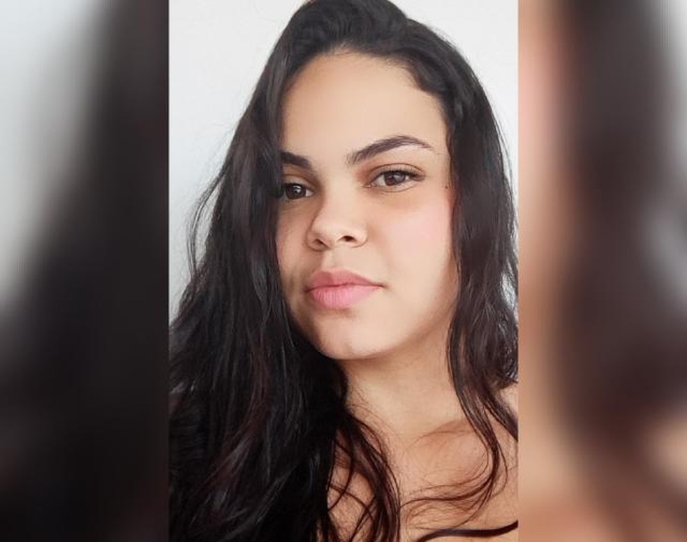 Evellin Rodrigues, 23 anos, foi morta com um golpe de machadinha e quatro golpes de faca no Piauí — Foto: Reprodução/WhatsApp