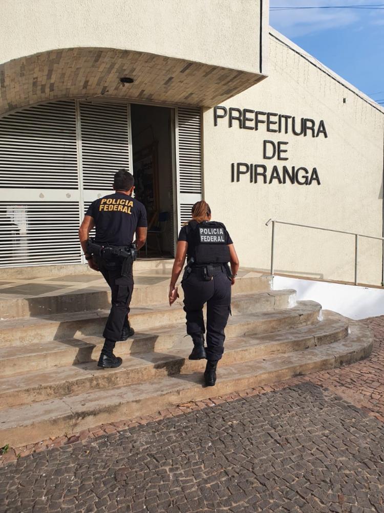 PF cumpre mandados por lavagem de dinheiro e corrupção no Sul do Piauí
