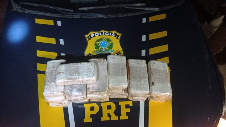Irmãos são presos com 19 kg de crack em veículo na BR 135