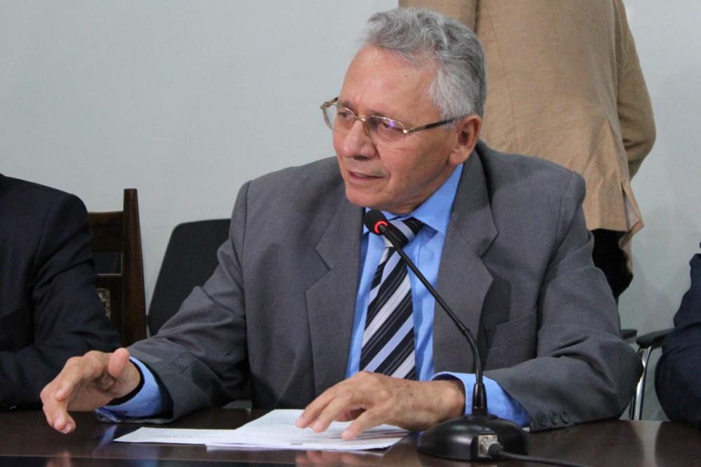 Reitor admite que Ufpi pode rever protocolo e obrigar passaporte da vacina