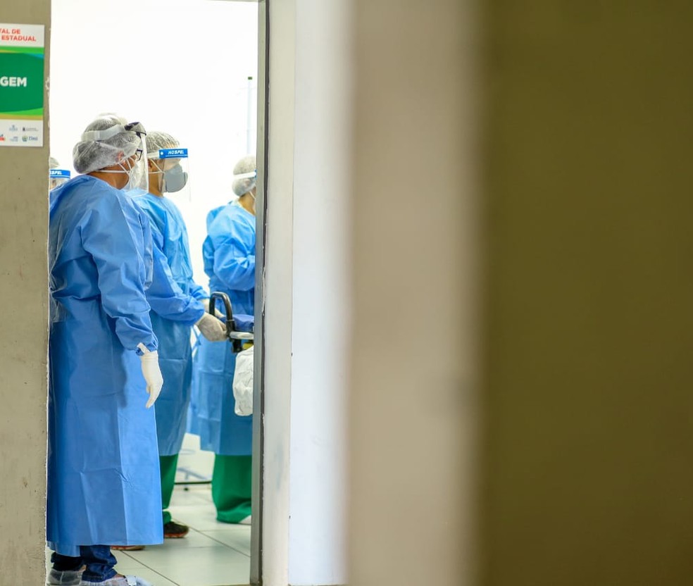 Enfermeiros, técnicos de enfermagem e médicos em Teresina — Foto: Divulgação/Sesapi