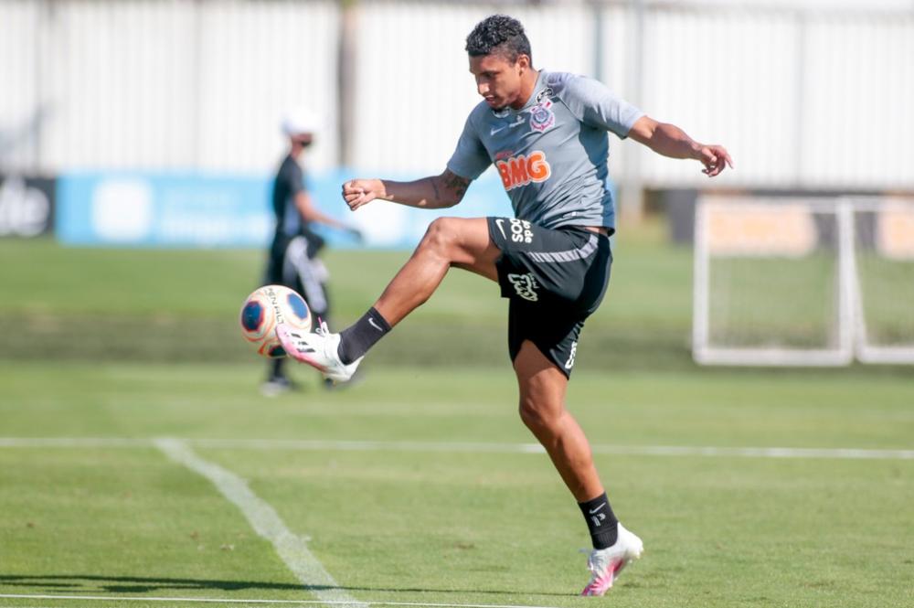 Éderson em treino nos tempos de Corinthians — Foto: Rodrigo Coca/Ag. Corinthians