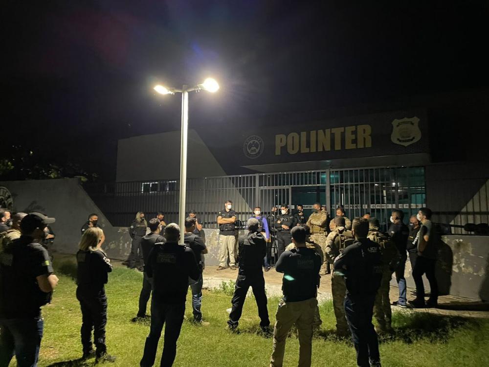 Polinter prende grupo criminoso suspeito de roubo de carros em Teresina