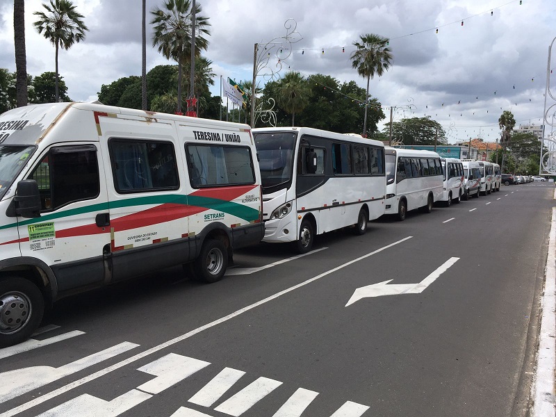 Transporte alternativo intermunicipal no Piauí volta a circular nesta segunda (21)