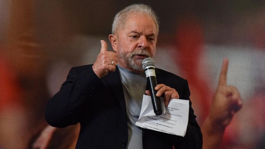 O ex-presidente Luiz Inácio Lula da Silva em evento do SLula nomeou Gilberto Carvalho, ex-chefe da Secretaria-Geral da Presidência, para articulações regionaisindicato dos Metalúrgicos do ABC, em São Bernardo do Campo | Imagem: Roberto Casimiro/Fotoarena/
