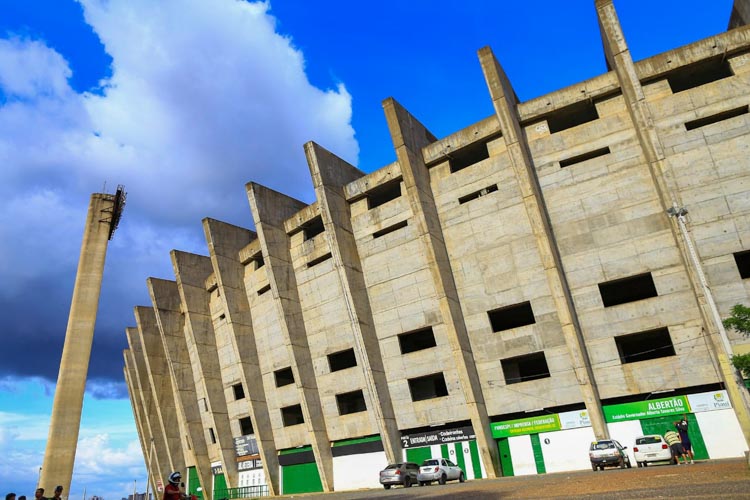 Ministério Público ajuíza Ação Civil para cobrar melhorias no estádio Albertão