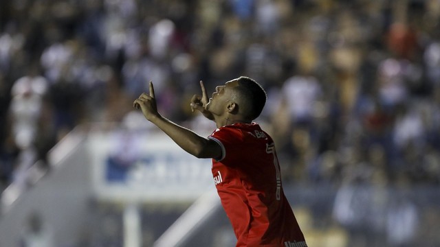 Internacional elimina Corinthians e avança à decisão da Copinha