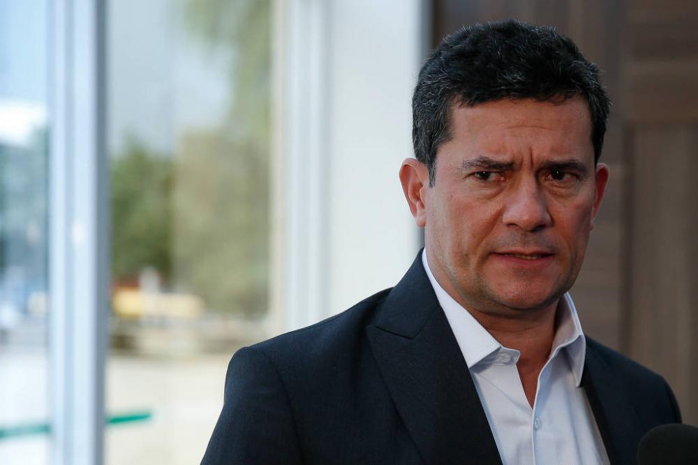 O ex-juiz Sergio Moro (Podemos), pré-candidato à Presidência da República, na saída de um evento em Brasília - Pedro Ladeira-15.mar.22/Folhapress