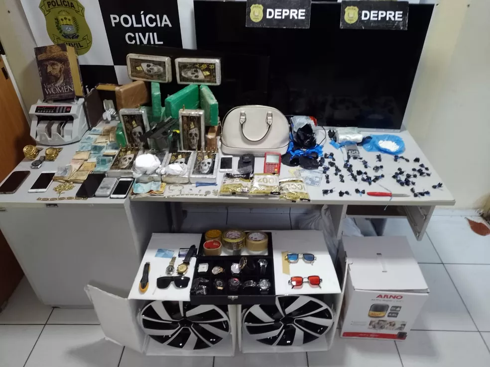 Polícia apreende 20 kg de cocaína e máquina de contar dinheiro em Teresina