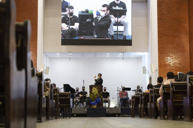 Culto na igreja do ex-ministro da Educação, Milton Ribeiro