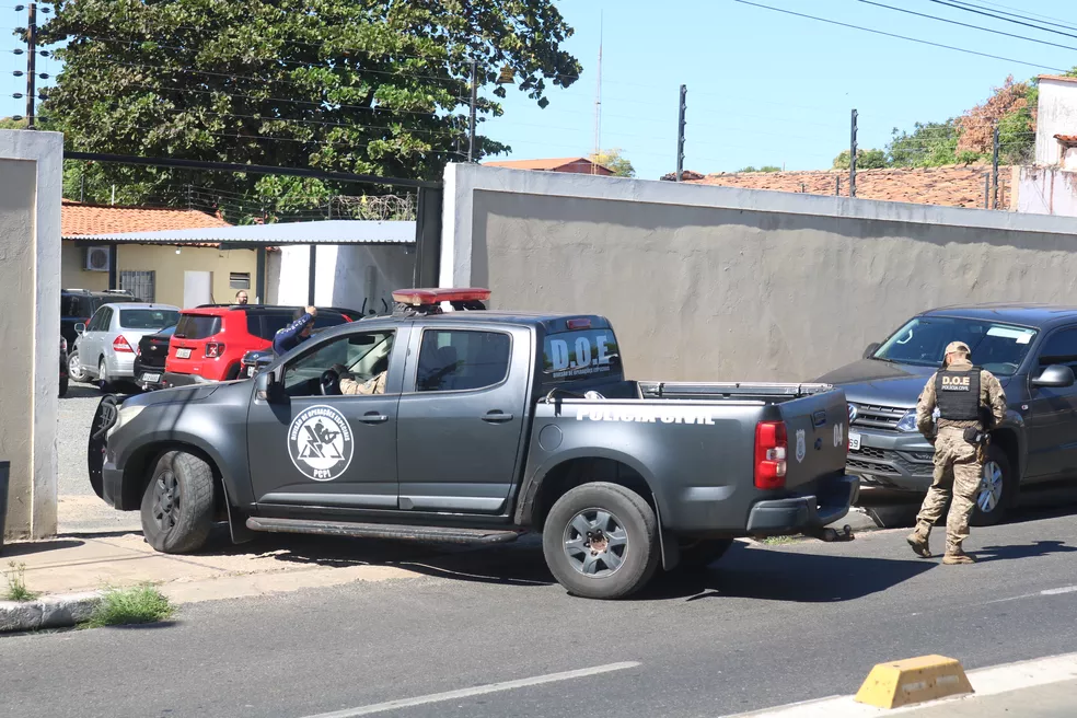 Administrador é preso por uso de documento falso para obter registro de arma