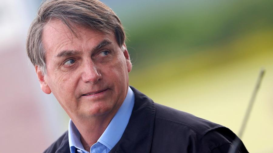 Bolsonaro cita processo inexistente para se recusar a falar com a imprensa 
