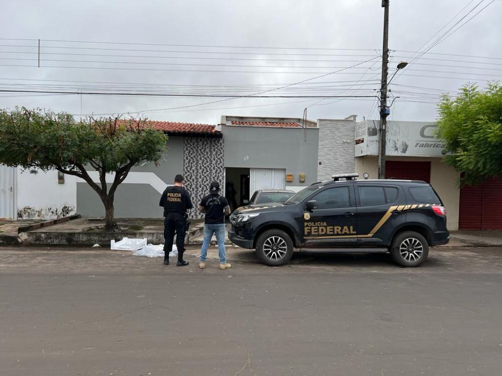 PF cumpre mandados contra organização criminosa em Teresina