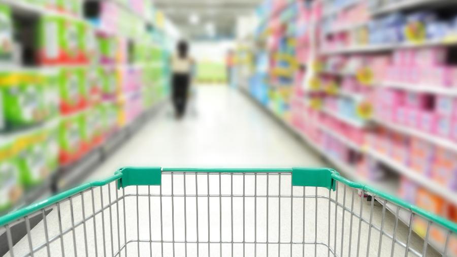 Com a inflação acima de 1% registrada em abril, a alta de preços dos últimos 12 meses já passa de 12% | Imagem: Getty Images/iStockphoto