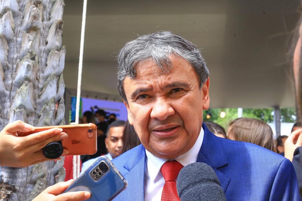 Bolsa Família extra será pago a partir de março, anuncia Wellington Dias