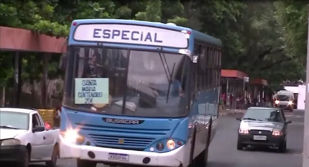 Motoristas e cobradores de ônibus entram no segundo dia de greve em Teresina