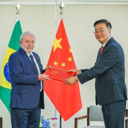 Lula recebe o embaixador da China no Brasil, Zhu Qingqiao | Imagem: 3.fev.2023 - Ricardo Stuckert - 3.fev.2023