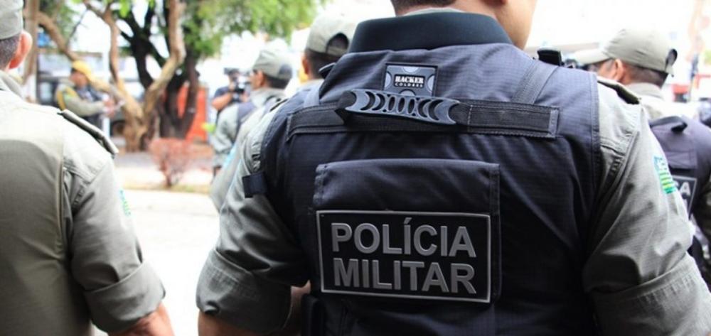 PM apreende drogas vendidas como doces em frente de escolas em Teresina